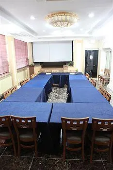 Elin Hotel Jeju 3*,