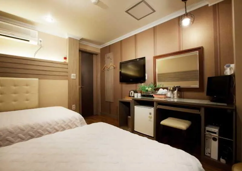 ***  Elin Hotel Jeju South Korea